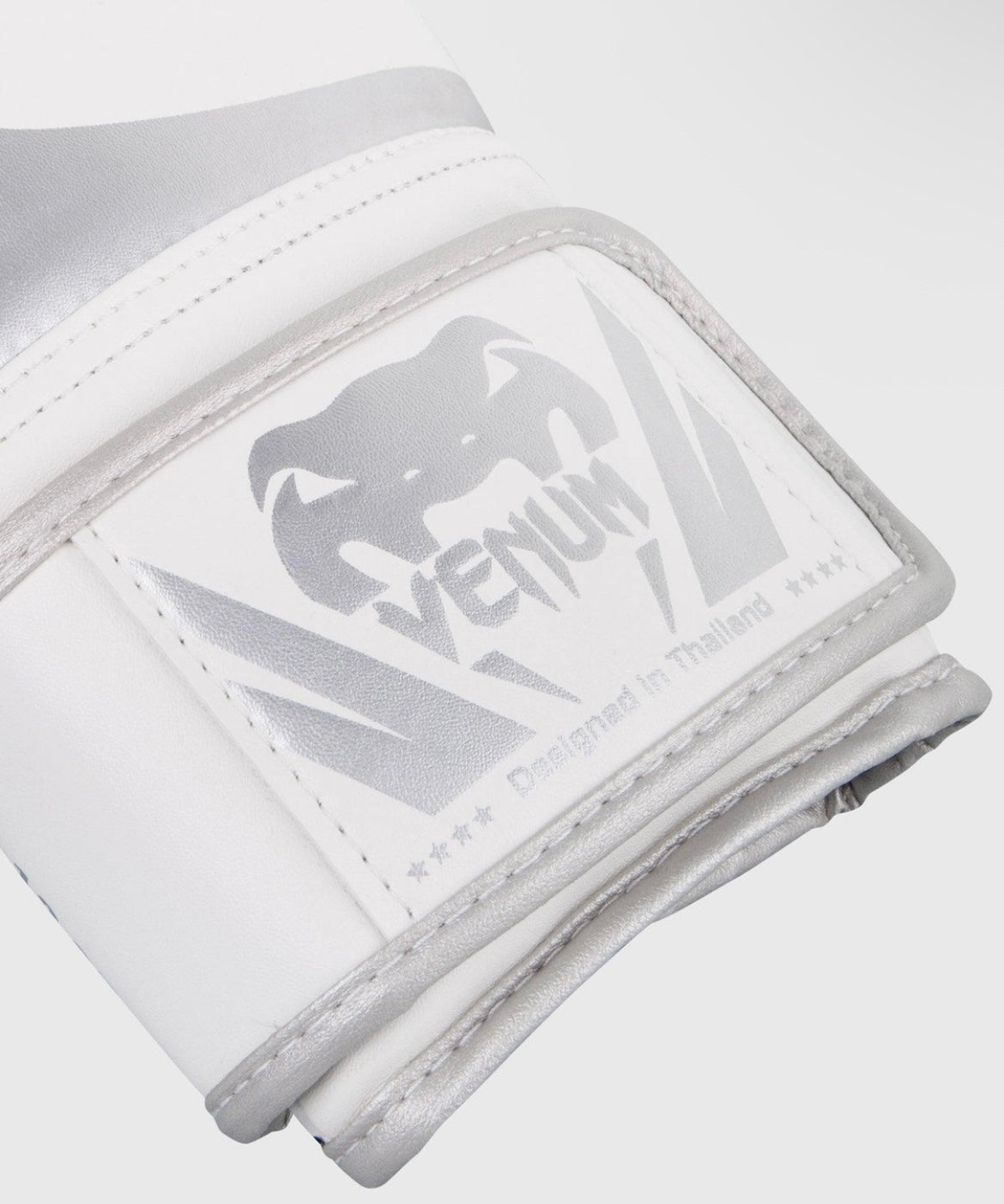 Venum Challenger 2.0 Boxing Gloves - White/Silver